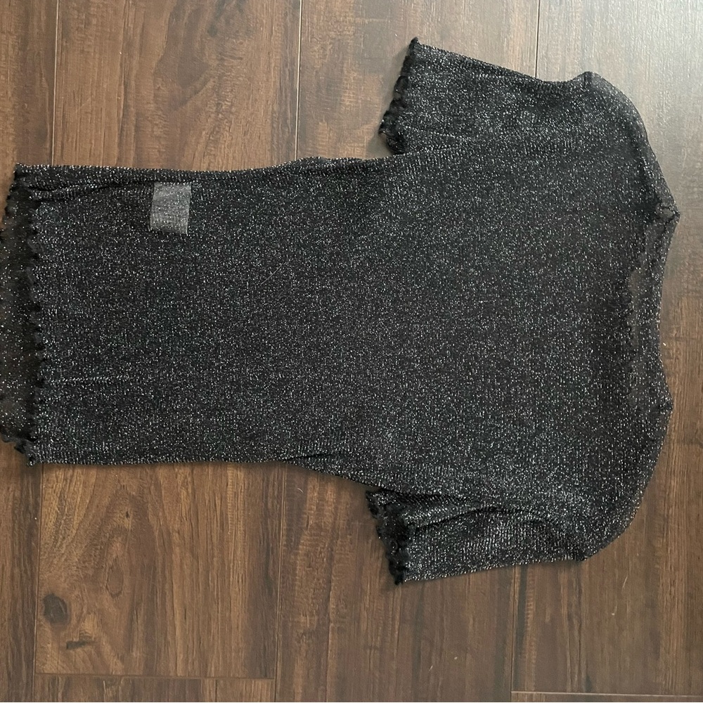 Sheer Amazon Black Short Sleeve Tee